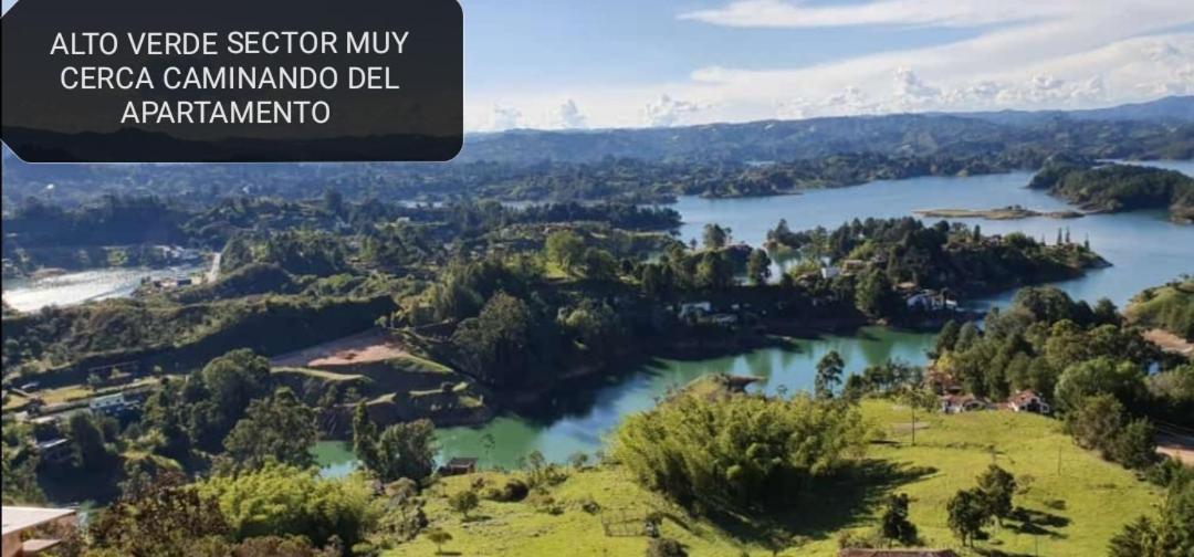 Guatape Apartamento Vista Al Embalse Buitenkant foto